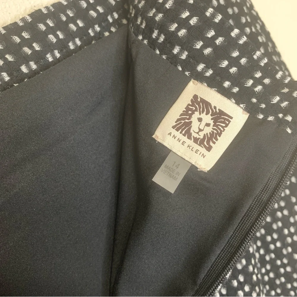 Anne Klein black & white textured pencil skirt